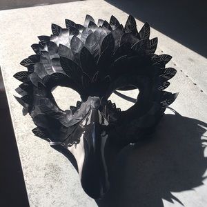 Black crow costume mask